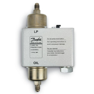 Danfoss 060B210991 Oil Differential Pressure Control MP54, 17 Psi Control Differential, Regulation Range LP Side -15 - 175 psi, 120 Sec Time Relay Delay, 1/4 in Flare M Connection