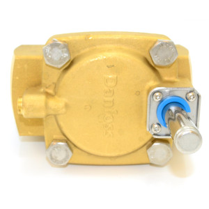 Danfoss 032U7536 Solenoid Valve EV220B, 1-1/2 in, NPT, NC, 2 Way