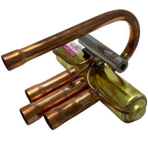 Sanhua SHF-L-7H-34U-AM Valvula Reversible 2.5 ton 3/8 in x 1/2 in