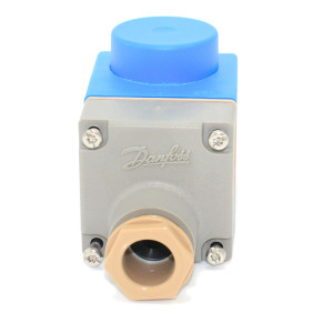Danfoss 018F6714 Solenoid Coil 220 V, 60 Hz, 13 W, IP67, BE220BS, Terminal Box