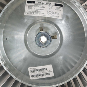 LAU Turbina aire Acondicionado Diametro 10 5/8 in. Profundidad 10 2/3 in.  Eje 1/2 in. 1400 Rpm Disco Central Concave, Acero Galvanizado LA22LA025