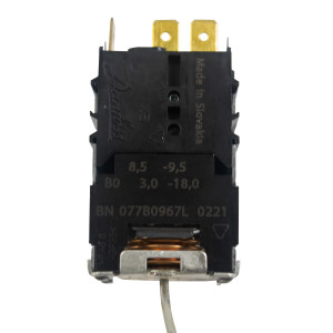 Danfoss 077B7100 Thermostat 1 Door Refrigerators 077B7100 077B0967L Cold Cut-in +14.9F Cold cut-out -0.4F Warm Cut-in +47.3F Warm Cut-out +37.4F Capillary tube length 47.2in B0
Fit: K50P-1125-001
